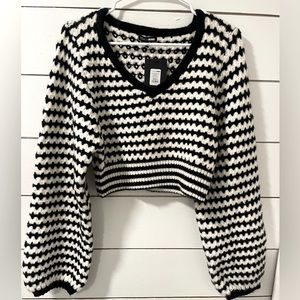 🤍Cropped Sweater🖤